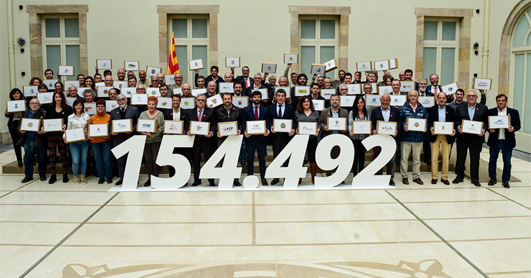 Entrega signatures ILP al Parlament | Federaci Catalana de Ball Esportiu